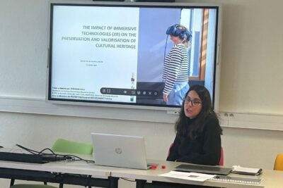 Alice Fontana, présente son sujet de thése - Agrandir l'image 4 sur 6, fenêtre modale